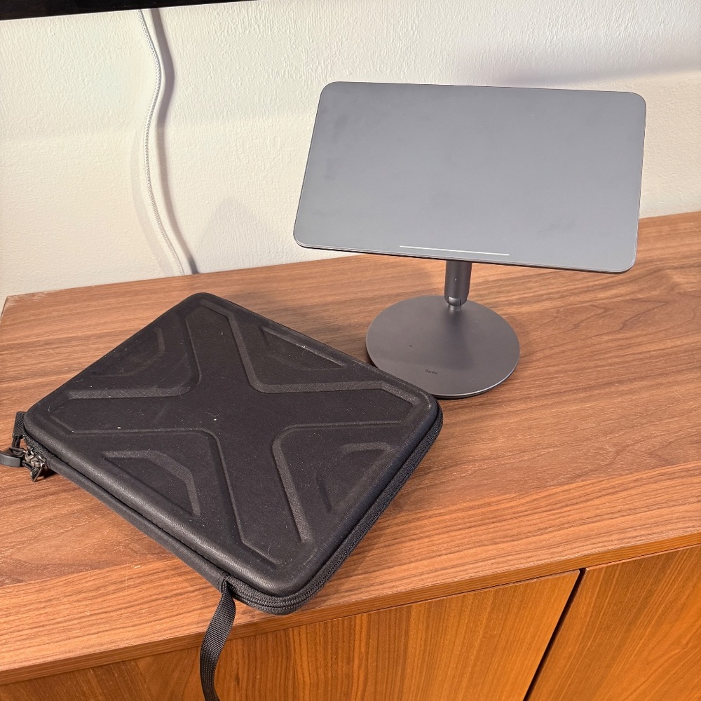 MagSafe iPad Stand + Hard Shell Carrying Sleeve (11” iPad and Pro Compatible)